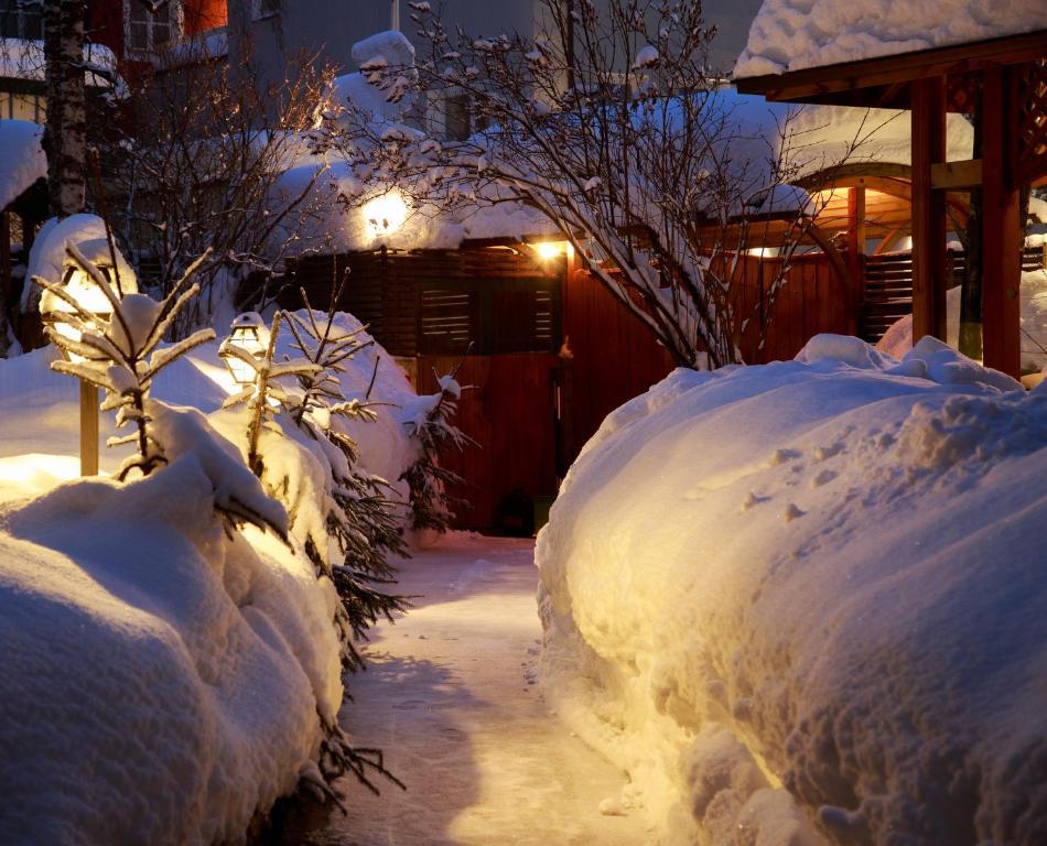 Hotel Cavallino Bianco - Weisses Roessl Innichen Buitenkant foto